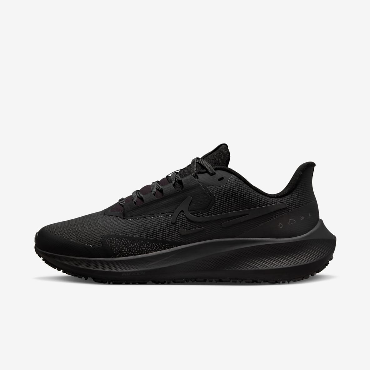 美品　NIKE BLADE TRACTION ZOOM BLACK Nike Running Shoe ZoomX Invincible Run 3 - Black/White